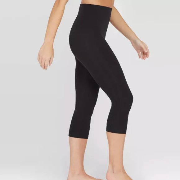 SPANX | Pants u0026 Jumpsuits | Assets By Spanx Capri Cropped Seamless Leggings  Xl | Poshmark